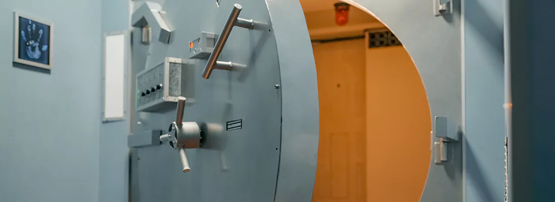 Vault and Safe locksmith services in Estero, FL